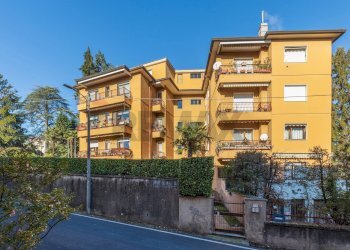 Edificio all\'aperto - Trilocale VIA L. PAPI
 
6, Varese - foto 2