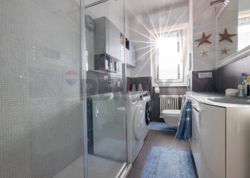 Bagno - Trilocale VIA L. PAPI
 
6, Varese - foto 12