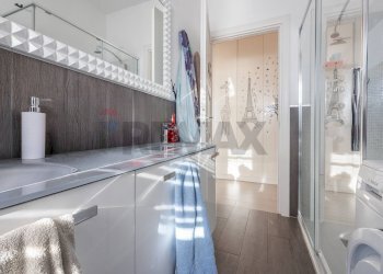 Bagno - Trilocale VIA L. PAPI
 
6, Varese - foto 13