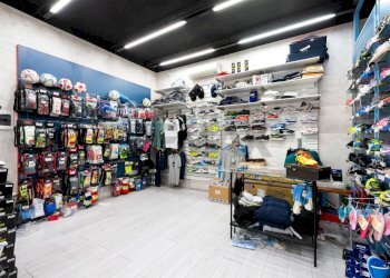 Parcheggio - Negozio via varrone
 
23, Pomezia - foto 7