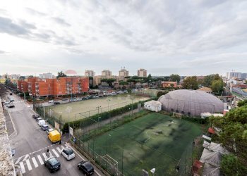 Edificio all\'aperto - Negozio via varrone
 
23, Pomezia - foto 13