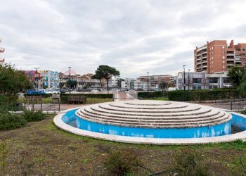 Piscina - Locale Commerciale via varrone
 
23, Pomezia - foto 15