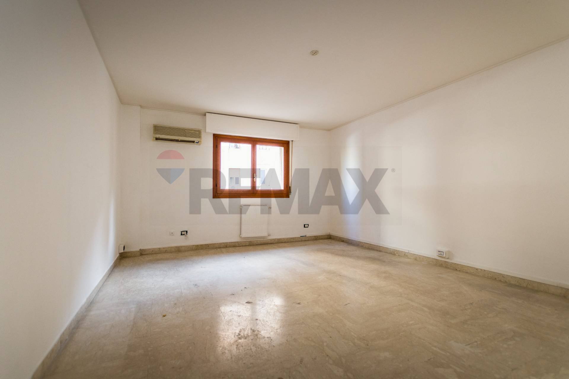 Stanza vuota - Office Via Domenico Scina'
 
28, Palermo - photo 3