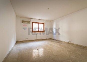 Stanza vuota - Office Via Domenico Scina'
 
28, Palermo - photo 3