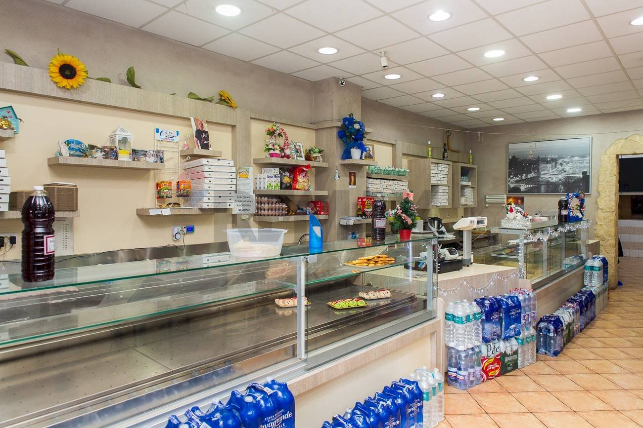 Dispensa di stoccaggio - Commercial Premises viale della regione
 
3, Catania - photo 1