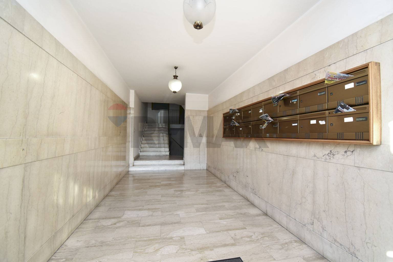 Ricezione / Lobby - Appartamento Largo Assisi
 
6, Paterno - foto 2