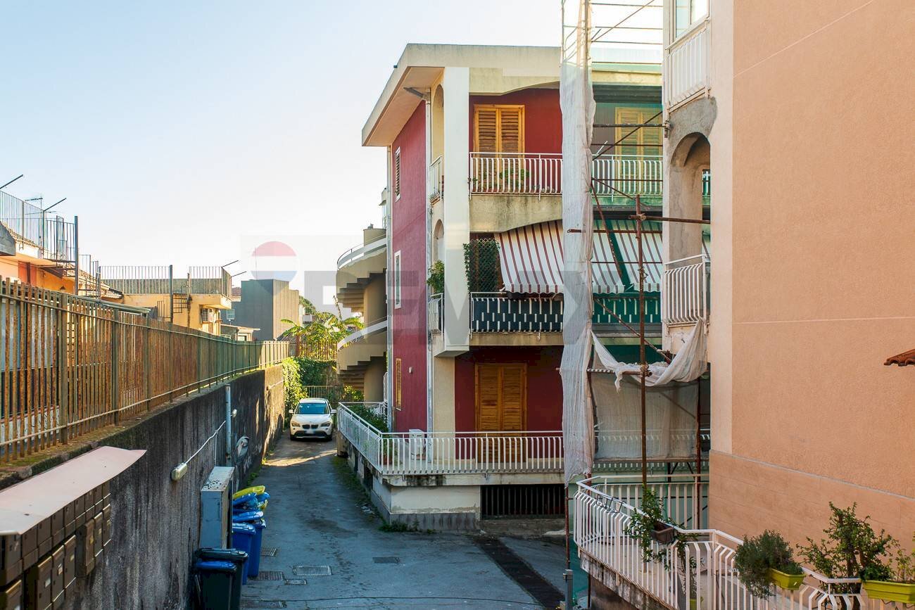 Edificio all\'aperto - Three-room apartment Via Fossa
22, Acireale - photo 3