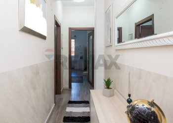 Hall / corridoio - Trilocale Via Fossa
 
22, Acireale - foto 12