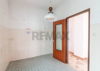 Stanza vuota - Four-room apartment Via Sebastiano Scamporlino
 
6, Francofonte - photo 12