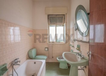 Bagno - Four-room apartment Via Sebastiano Scamporlino
 
6, Francofonte - photo 13