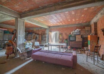 Soggiorno - Casa semi indipendente Via Massimiliano Kolbe
 
17, San Michele di Ganzaria - foto 3