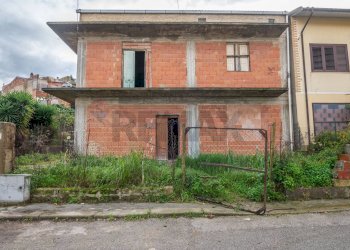 Casa all\'aperto - Casa semi indipendente Via Massimiliano Kolbe
 
17, San Michele di Ganzaria - foto 22