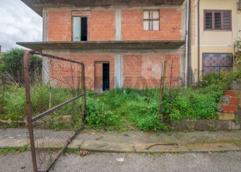 Casa all\'aperto - Casa semi indipendente Via Massimiliano Kolbe
 
17, San Michele di Ganzaria - foto 23