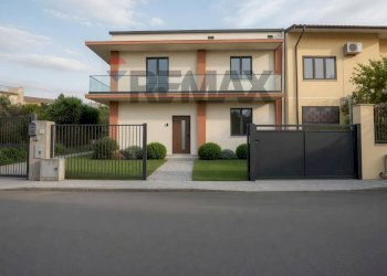 Casa all\'aperto - Casa semi indipendente Via Massimiliano Kolbe
 
17, San Michele di Ganzaria - foto 1