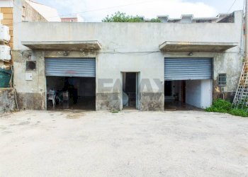 Edificio all\'aperto - Locale Commerciale VIA DEI CANTIERI, Augusta - foto 5