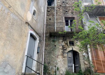 Edificio all\'aperto - Casa indipendente Via Santa Maria
 
91, Castiglione di Sicilia - foto 4
