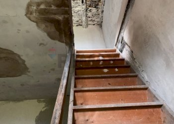 Scale - Casa indipendente Via Santa Maria
 
91, Castiglione di Sicilia - foto 5