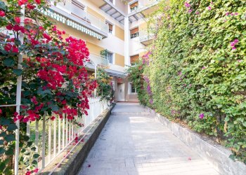 Edificio all\'aperto - Appartamento Via XX Settembre
 
27, San Gregorio di Catania - foto 1