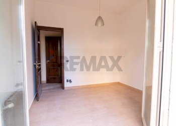 Stanza vuota - Appartamento Via XX Settembre
 
27, San Gregorio di Catania - foto 13