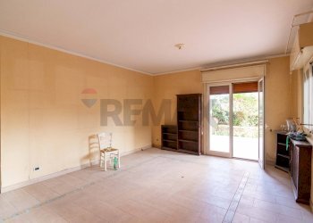 Stanza vuota - Appartamento Via XX Settembre
 
27, San Gregorio di Catania - foto 21