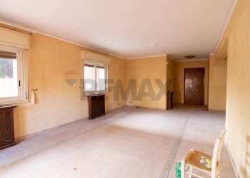 Stanza vuota - Appartamento Via XX Settembre
 
27, San Gregorio di Catania - foto 23