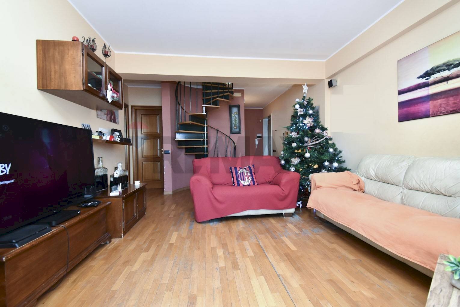 Soggiorno - Quadrilocale Via Chiusa della Corte
 
7, Aci Catena - foto 1