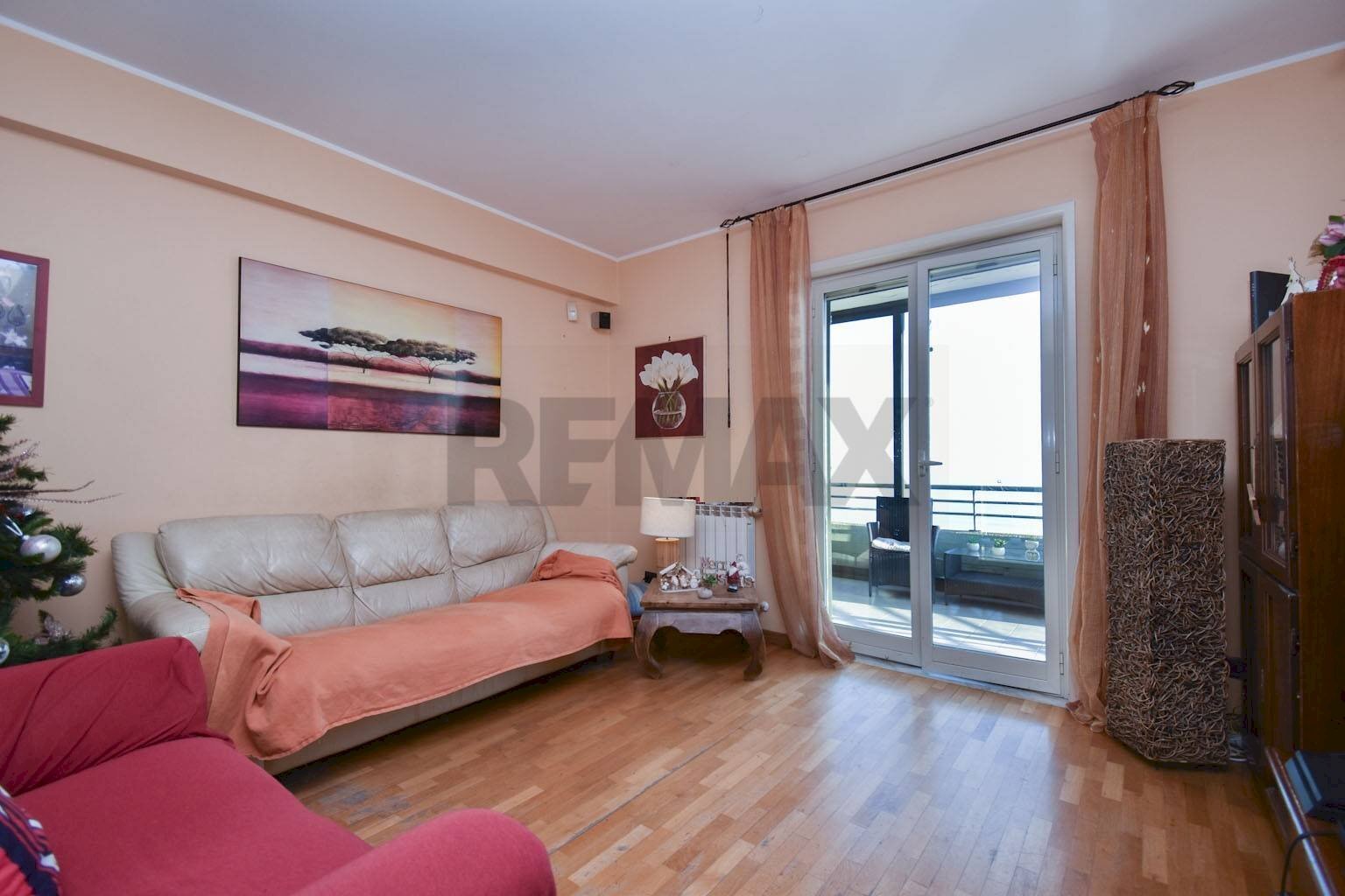 Soggiorno - Quadrilocale Via Chiusa della Corte
 
7, Aci Catena - foto 2