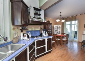 Cucina - Quadrilocale Via Chiusa della Corte
 
7, Aci Catena - foto 7