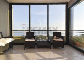 Terrazza - Quadrilocale Via Chiusa della Corte
 
7, Aci Catena - foto 12