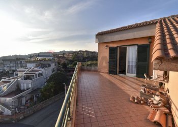 Terrazza - Quadrilocale Via Chiusa della Corte
 
7, Aci Catena - foto 28