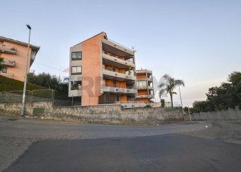 Edificio all\'aperto - Quadrilocale Via Chiusa della Corte
 
7, Aci Catena - foto 33