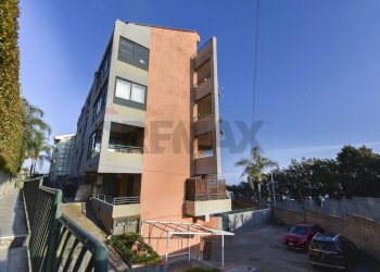 Edificio all\'aperto - Quadrilocale Via Chiusa della Corte
 
7, Aci Catena - foto 37