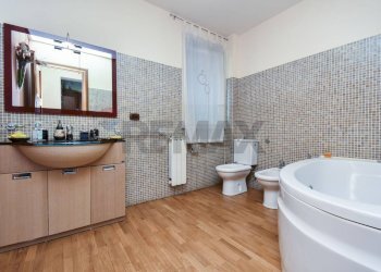 Bagno - Quadrilocale Via Chiusa della Corte
 
7, Aci Catena - foto 8