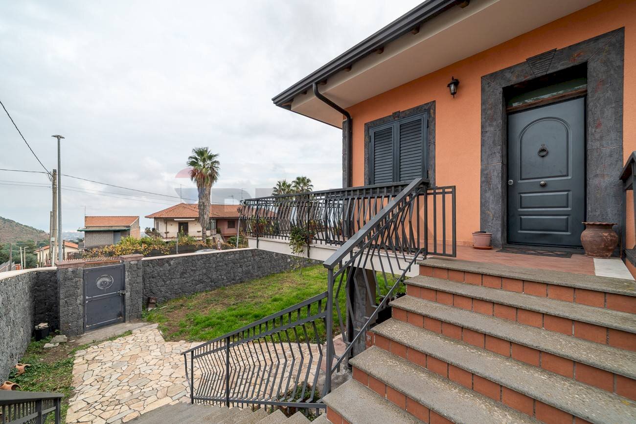 Casa all\'aperto - Villa Via Papa Giovanni XXIII
 
59, Trecastagni - photo 1