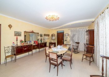 Sala da pranzo - Villa Via Papa Giovanni XXIII
 
59, Trecastagni - foto 10