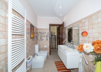 Bagno - Villa Via Papa Giovanni XXIII
 
59, Trecastagni - foto 23