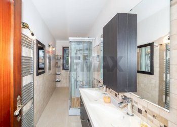 Bagno - Villa Via Papa Giovanni XXIII
 
59, Trecastagni - foto 32