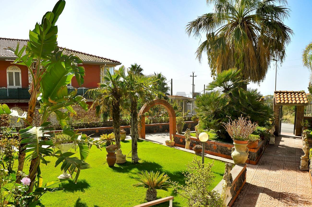 Giardino - Villa via cristoforo colombo
 
30, Mascalucia - photo 1