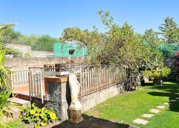 Casa all\'aperto - Villa via cristoforo colombo
 
30, Mascalucia - foto 15