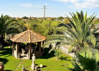 Casa all\'aperto - Villa via cristoforo colombo
 
30, Mascalucia - foto 38