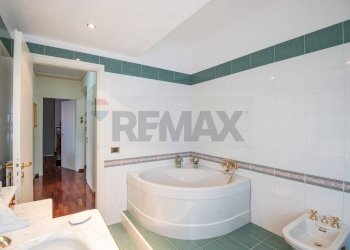 Bagno - Appartamento Via Spagnoli
 
snc, Caltagirone - foto 16