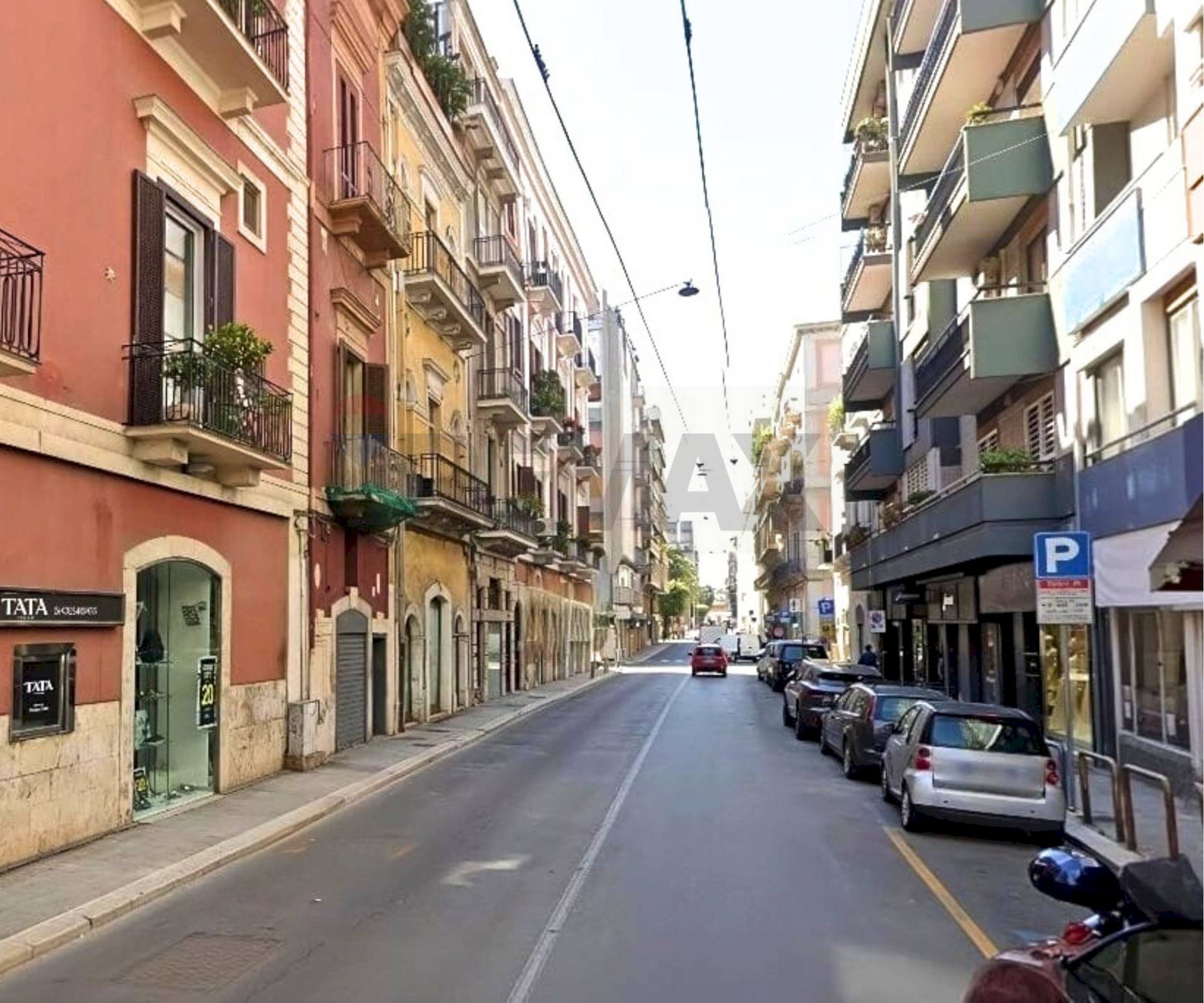 Edificio all\'aperto - Three-room apartment Via Andrea da Bari
 
98, Bari - photo 2