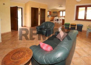 Sala da pranzo - Independent house LOCALITA' SA PIRA
 
SN, Dorgali - photo 3
