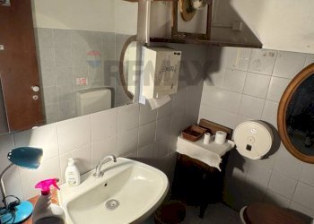 Bagno - Attività Commerciale Via Santa Chiara
 
24bis, Torino - foto 17