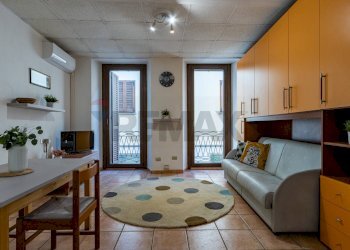 Sala da pranzo - Monolocale Monticello Brianza - foto 1