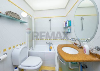 Bagno - Independent house Via Belfiore
 
3, San Giovanni la Punta - photo 16