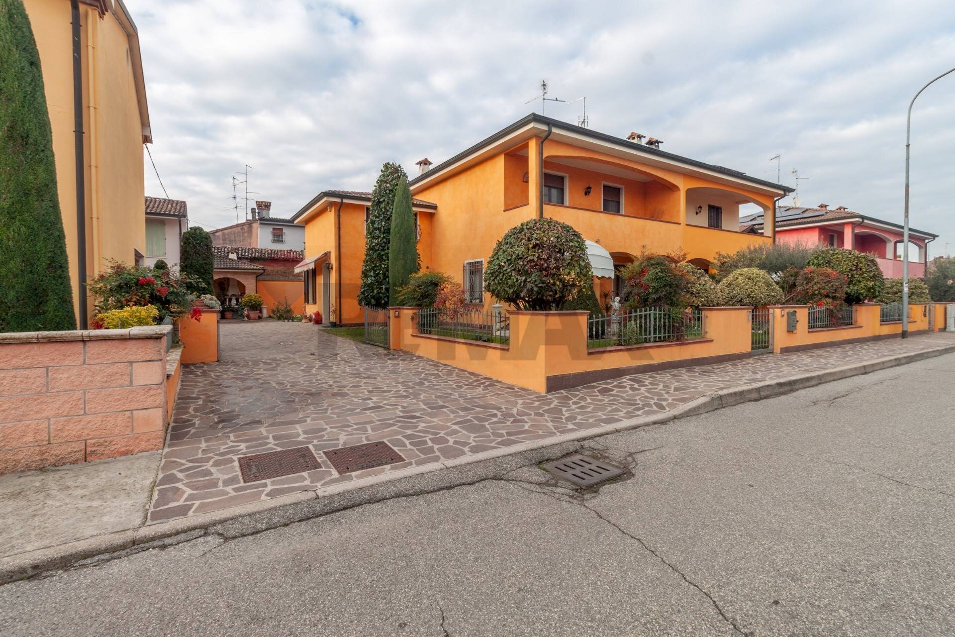 Casa all\'aperto - Casa semi indipendente Via Marino Galvani
 
5, Viadana - foto 1