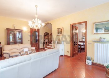 Soggiorno - Casa semi indipendente Via Marino Galvani
 
5, Viadana - foto 5