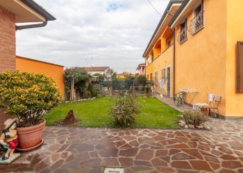 Giardino - Casa semi indipendente Via Marino Galvani
 
5, Viadana - foto 42