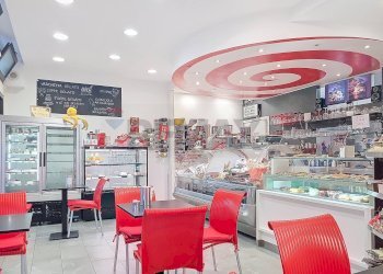 Sala da pranzo - Attività Commerciale Via Noventana
98, Noventa Padovana - foto 1